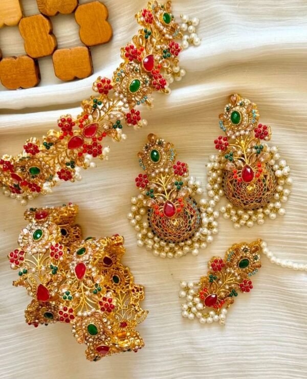 Multi Chokar with Bangles - Image 3