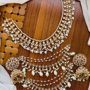 Mirror Kundan Necklace With Sahara Jhumkas